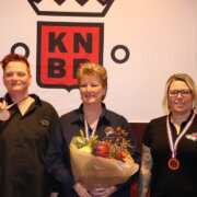 Pauline-Gerritsen-Joke-Martijn-Chantal-Arntz-Ineke-Kooistra-ontbreekt-Kampioenen
